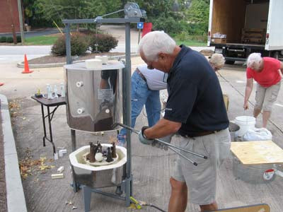 Olympic Kilns 18 Raku Updraft Gas Kiln, photo 2
