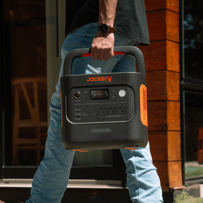 Jackery Solar Generator 2000 v2 with 2x SolarSaga 200W – Explorer 2000 v2 power station, second view