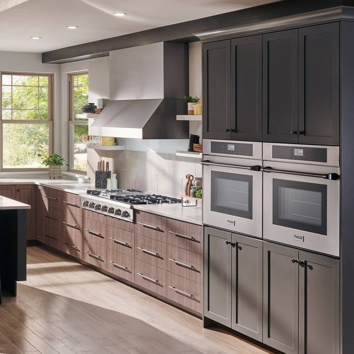Thor Kitchen 48-Inch Gas RangeTop in Stainless Steel with 6 Burners Including Power Burners and Griddle (HRT4806U) Thor Kitchen