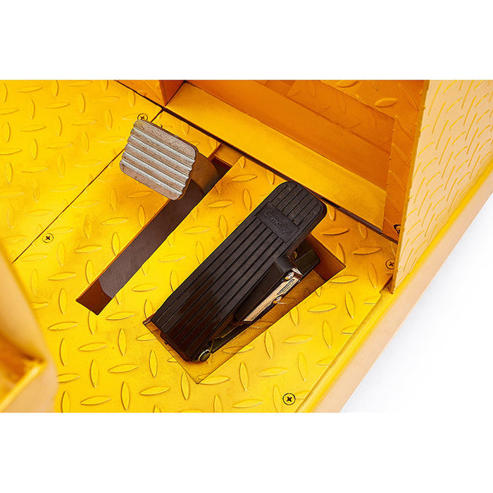 Xilin BD05 electric tow tractor control handle close-up