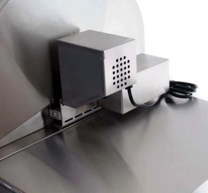 Fire Magic Aurora A660S 30-Inch Propane Gas Grill With One Infrared Burner, Rotisserie, Side Burner, And Analog Thermometer - A660S-8LAP-62 - Fire Magic Grills Fire Magic