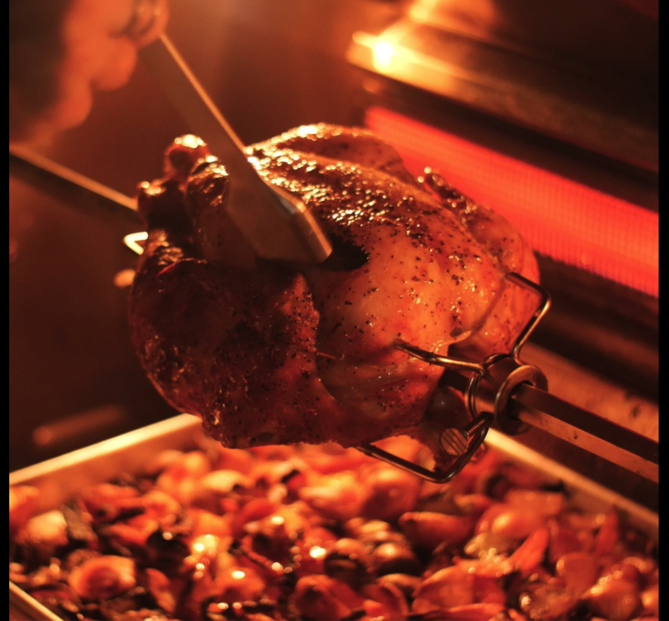 Fire Magic Aurora A660S 30-Inch Propane Gas Grill With One Infrared Burner, Rotisserie, Side Burner, And Analog Thermometer - A660S-8LAP-62 - Fire Magic Grills Fire Magic