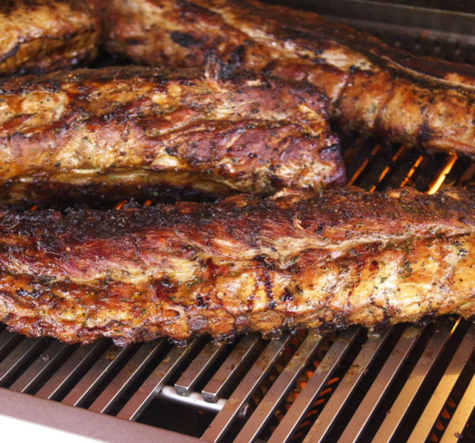 Fire Magic Aurora A830I 46-Inch Built-In Natural Gas & Charcoal Combo Grill With Analog Thermometer - A830I-7EAN-CB - Fire Magic Grills Fire Magic